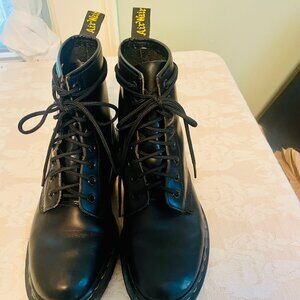 Vintage 90's Dr. Martens - 8 hole Lace up Boots - Size UK 4 US 7 (Run small)